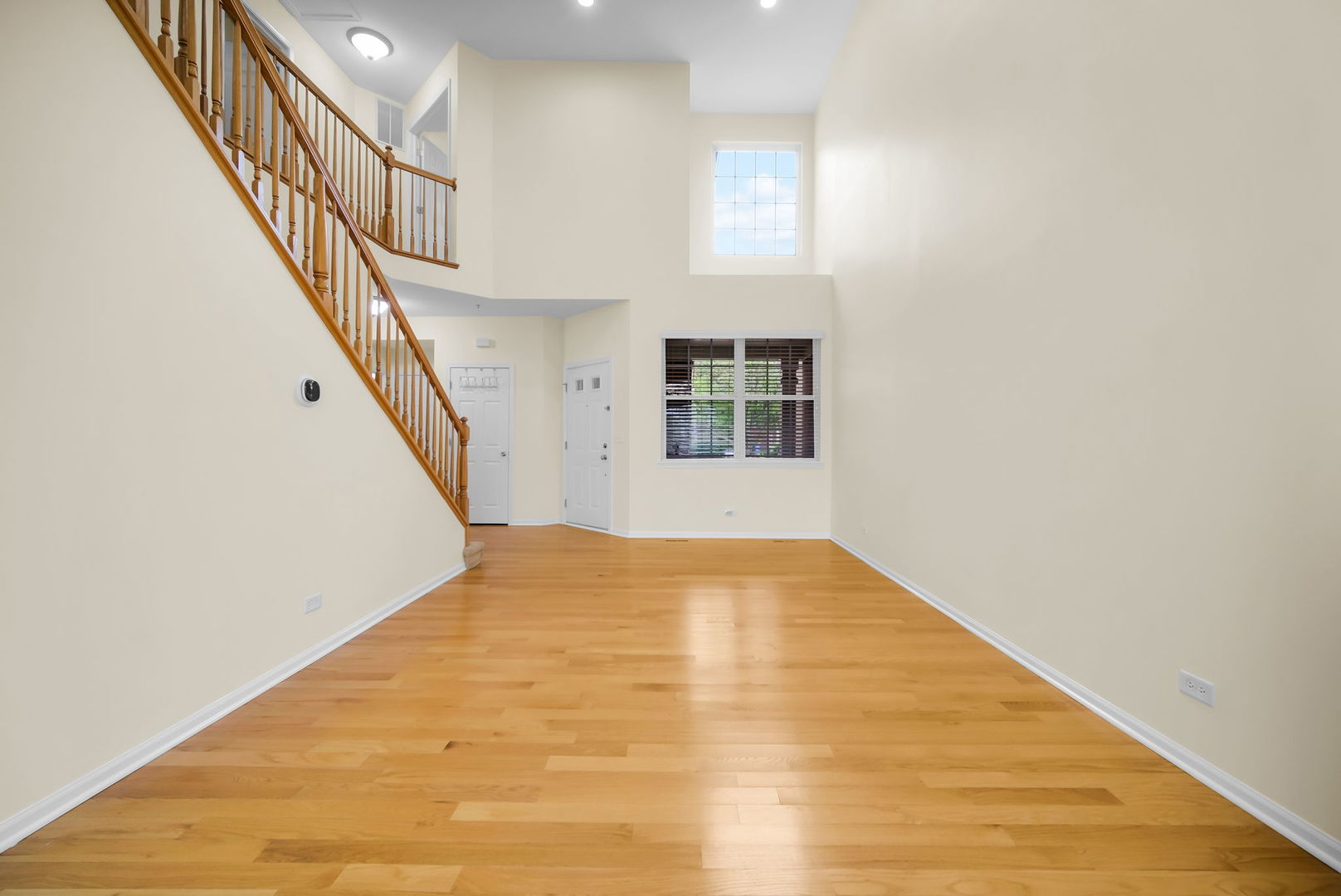 1028 Orchard Pond Court, Lake Zurich, IL 60047