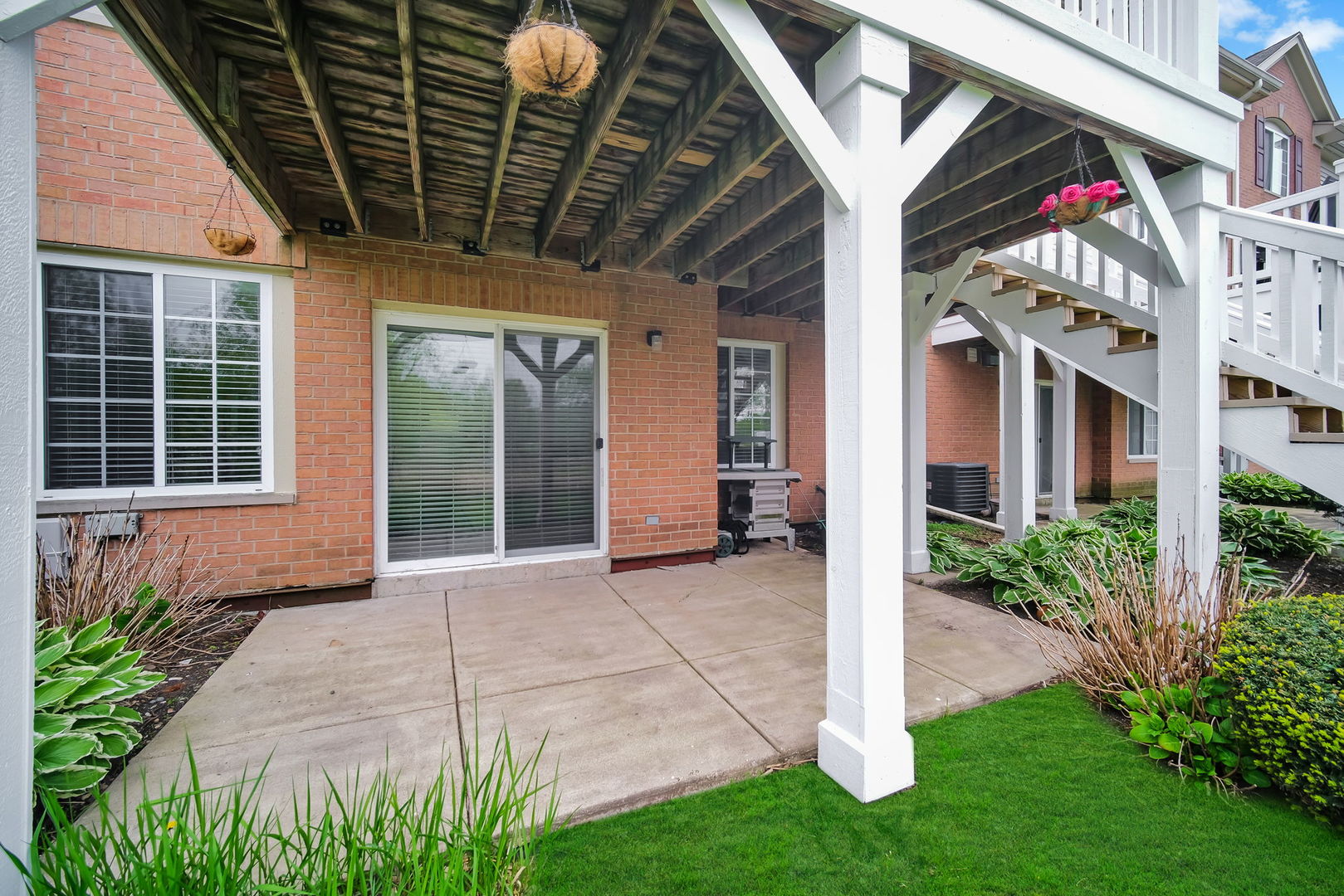 1028 Orchard Pond Court, Lake Zurich, IL 60047