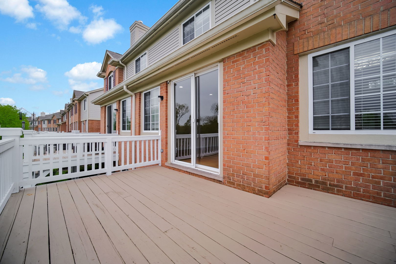 1028 Orchard Pond Court, Lake Zurich, IL 60047