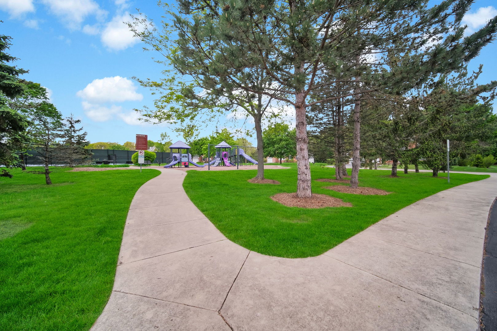 1028 Orchard Pond Court, Lake Zurich, IL 60047