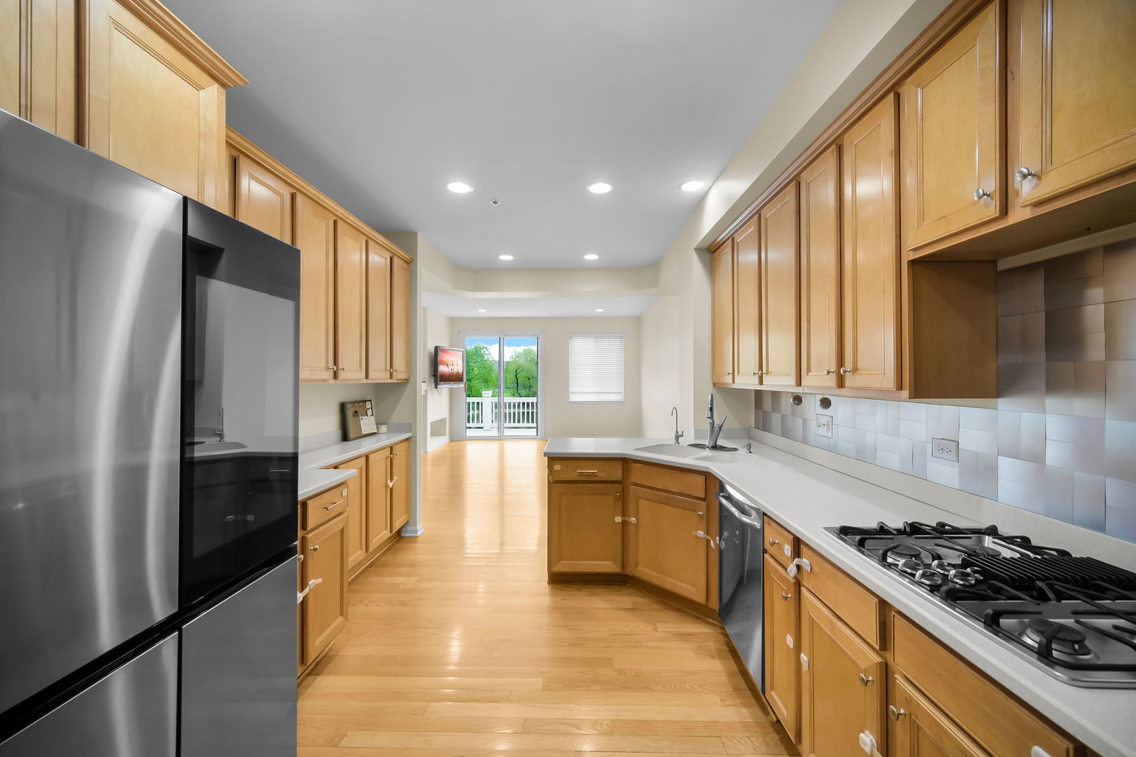 1028 Orchard Pond Court, Lake Zurich, IL 60047