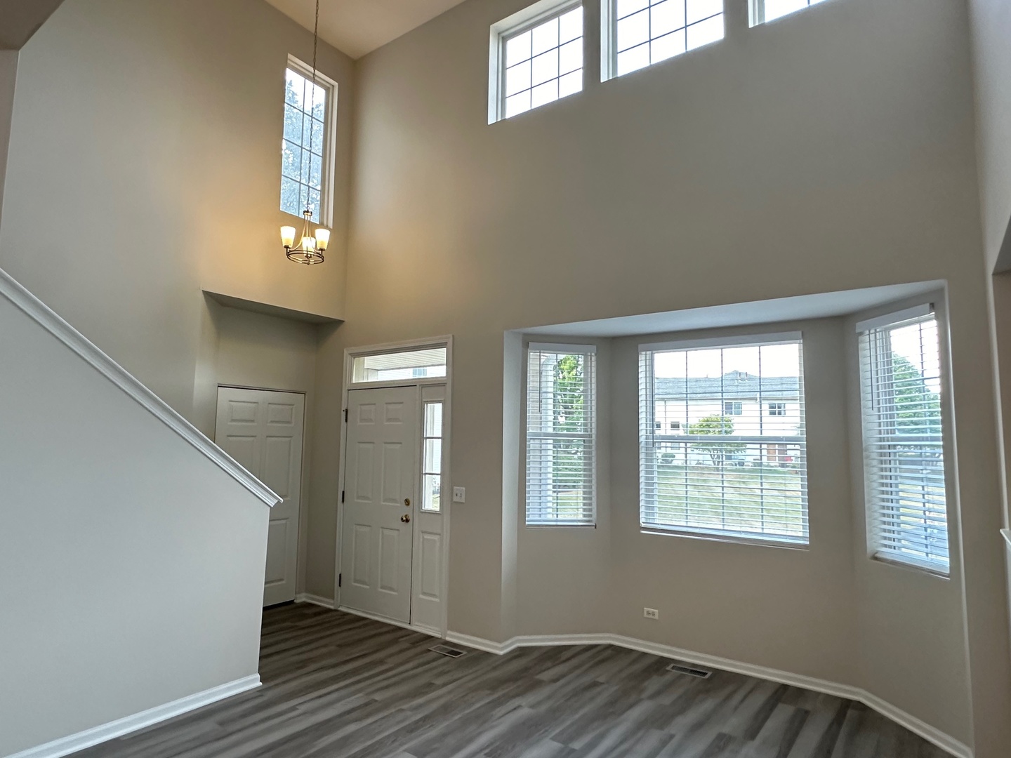 756 PANORAMA Court #756, Aurora, IL 60502