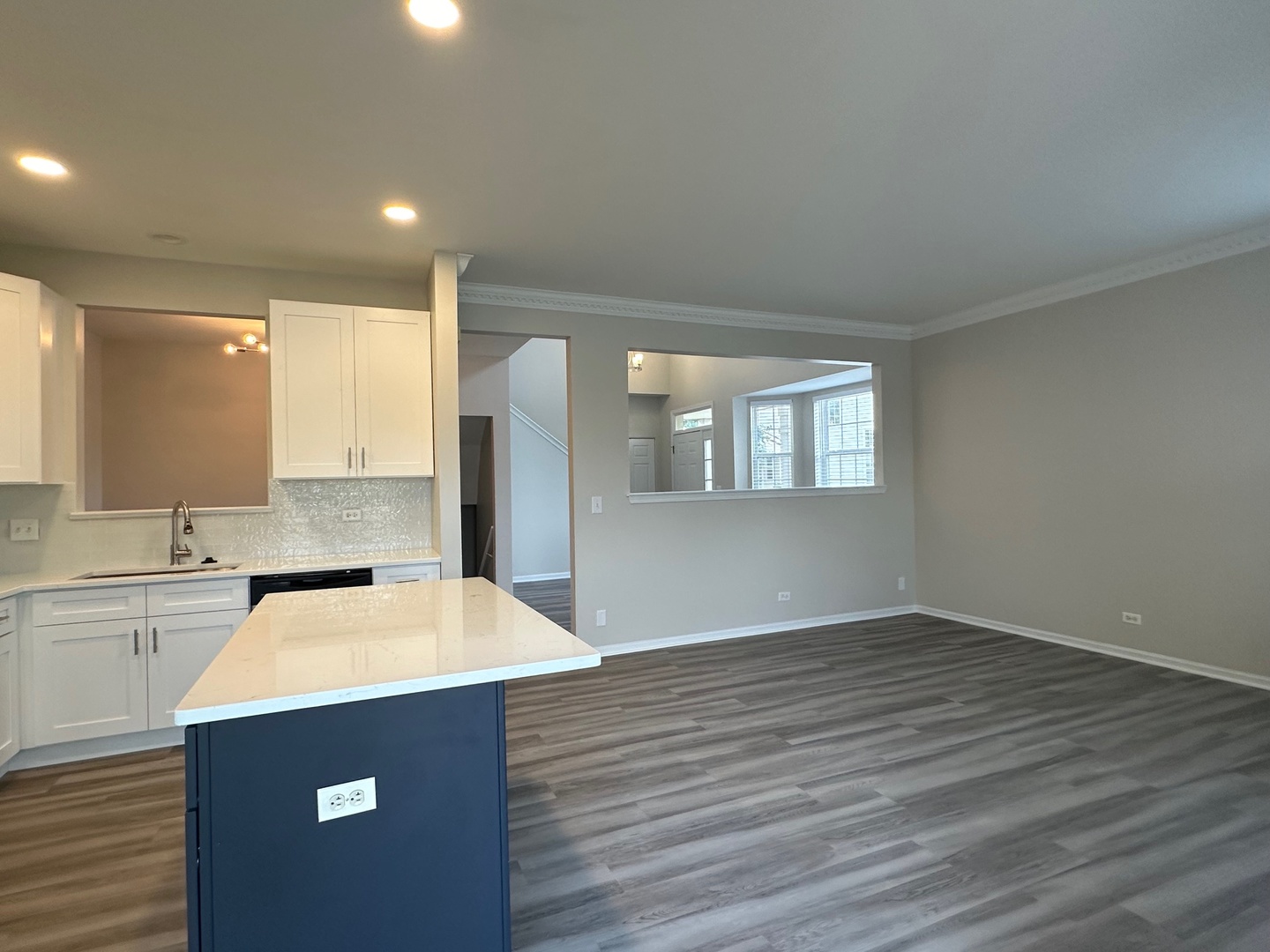 756 PANORAMA Court #756, Aurora, IL 60502