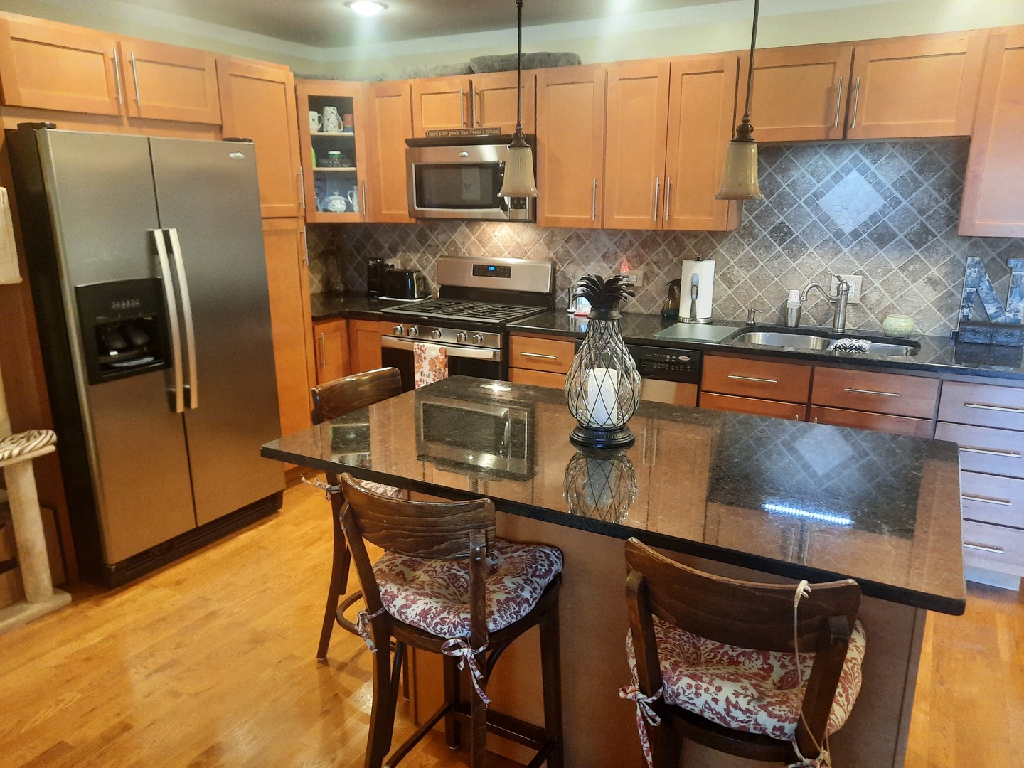 10541 Palos Place #B, Palos Hills, IL 60465