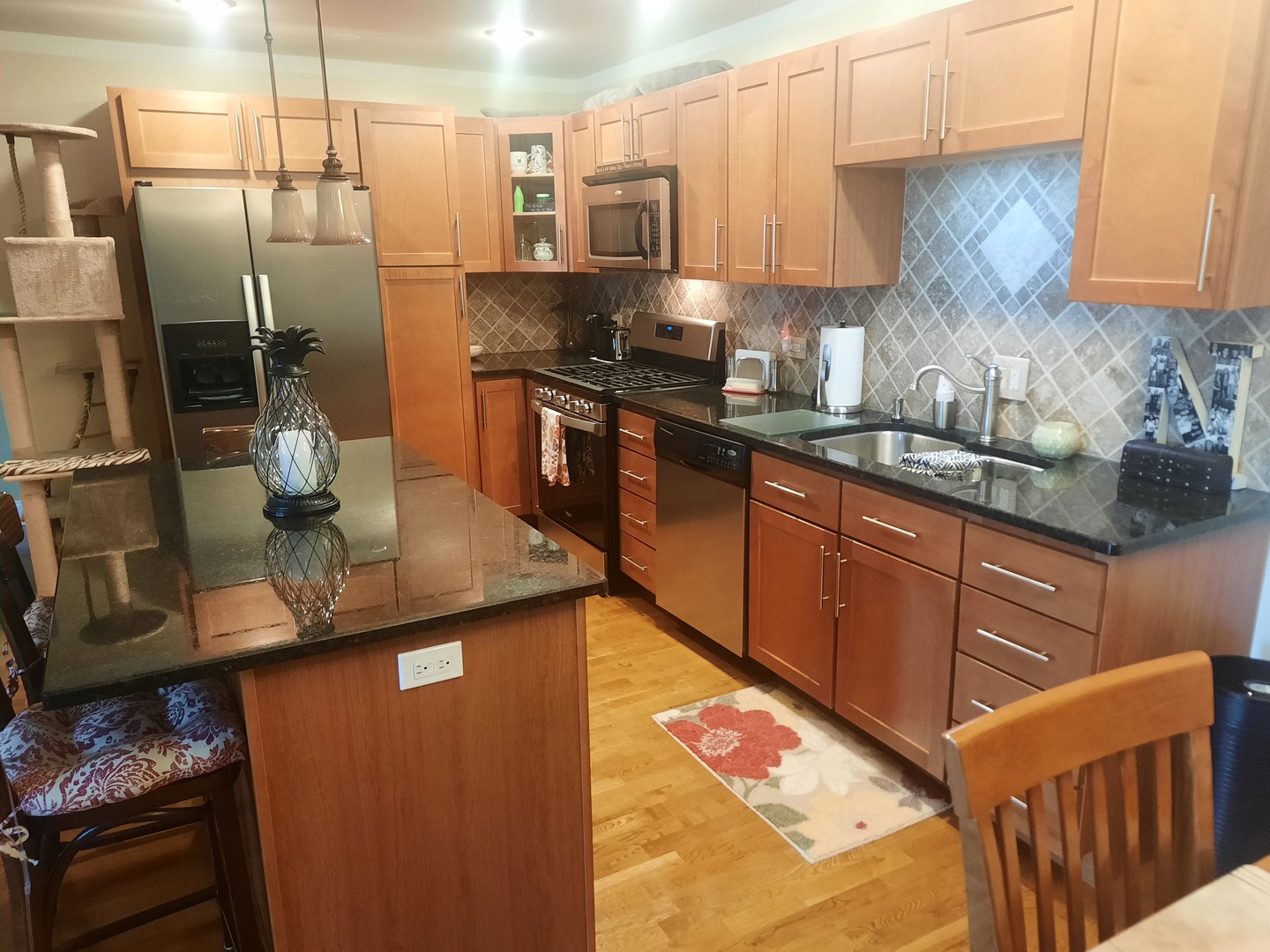 10541 Palos Place #B, Palos Hills, IL 60465