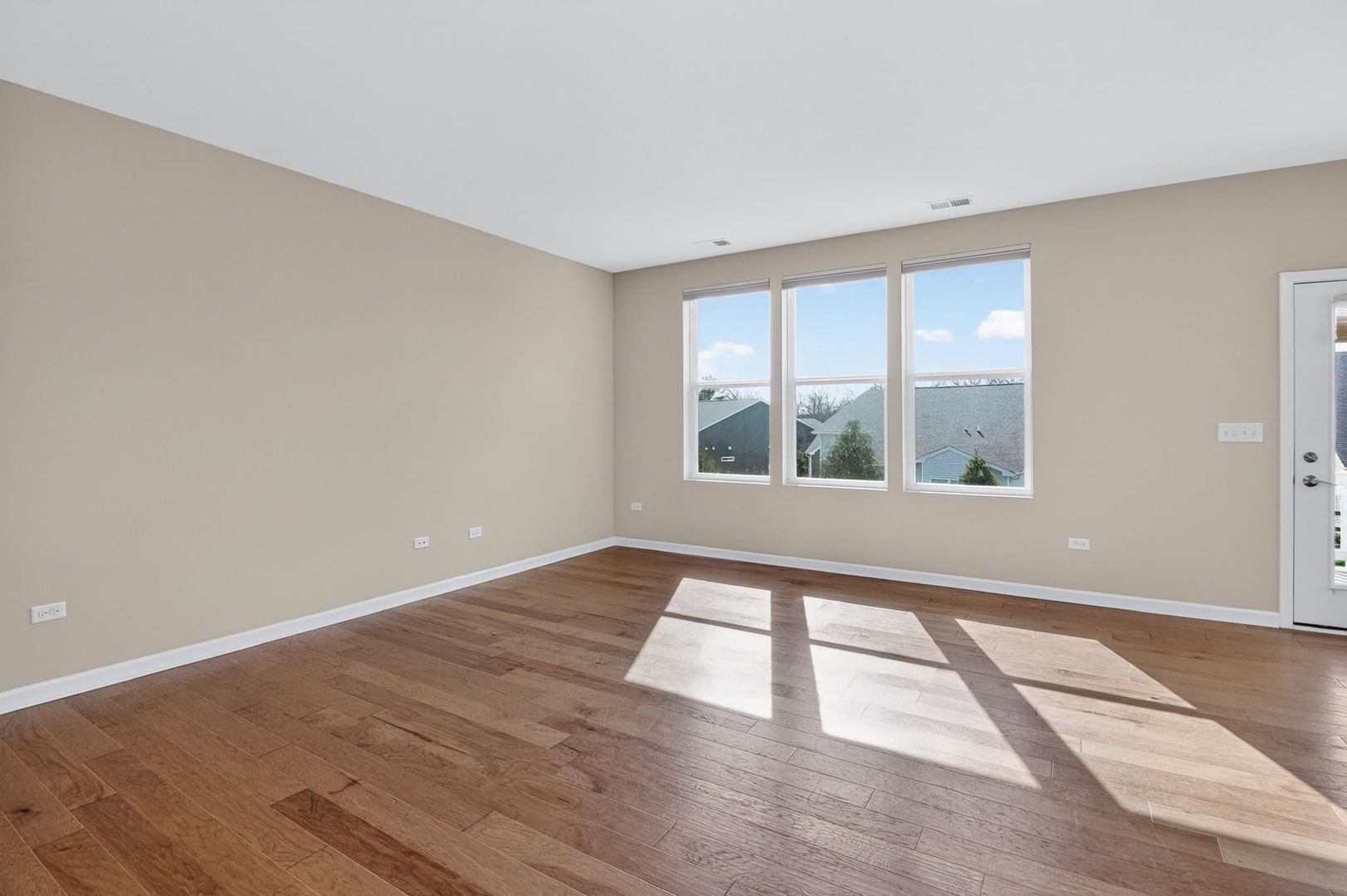 1S064 Rhoads Way, Winfield, IL 60190