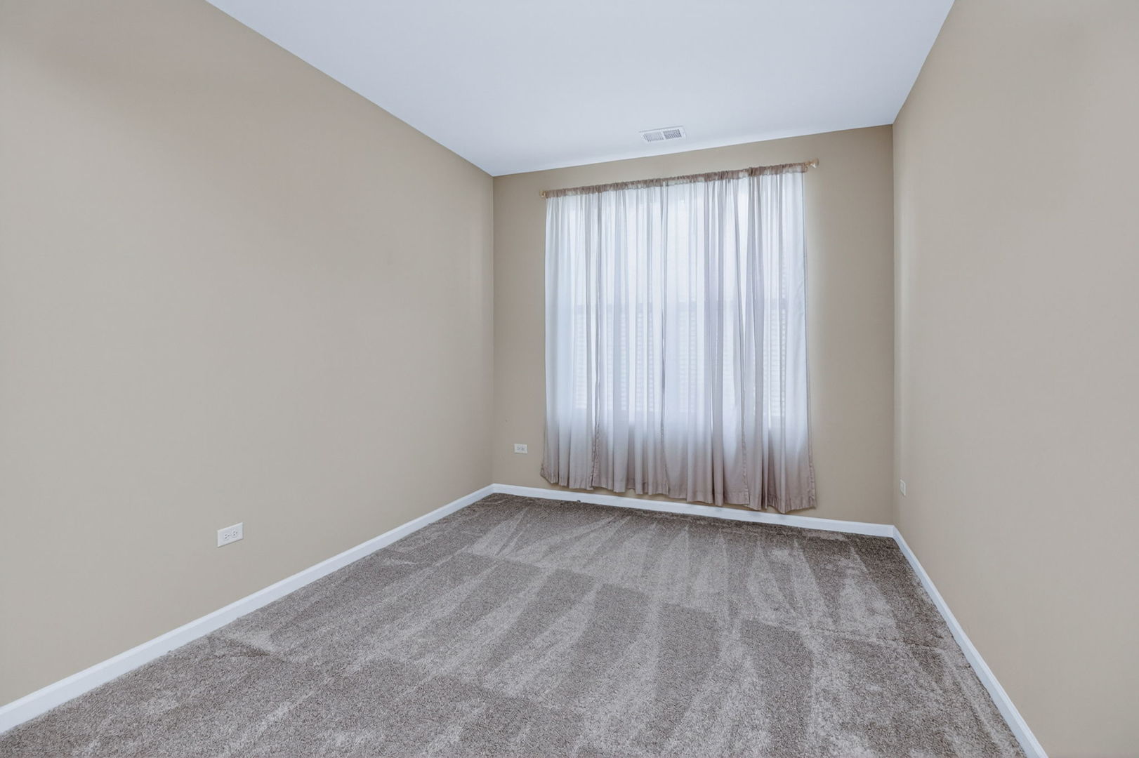 1S064 Rhoads Way, Winfield, IL 60190