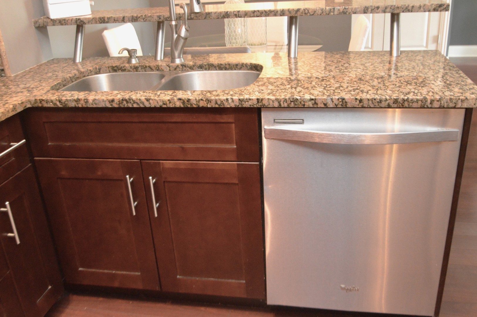 5400 Walnut Avenue #111, Downers Grove, IL 60515