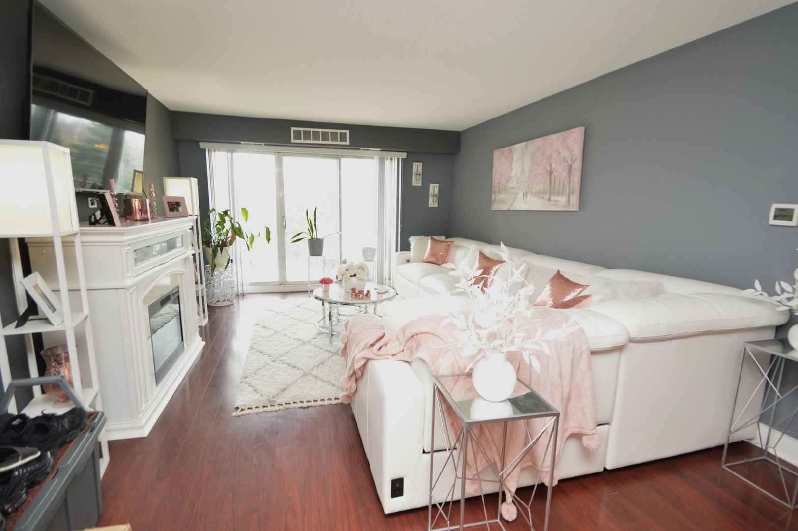 5400 Walnut Avenue #111, Downers Grove, IL 60515