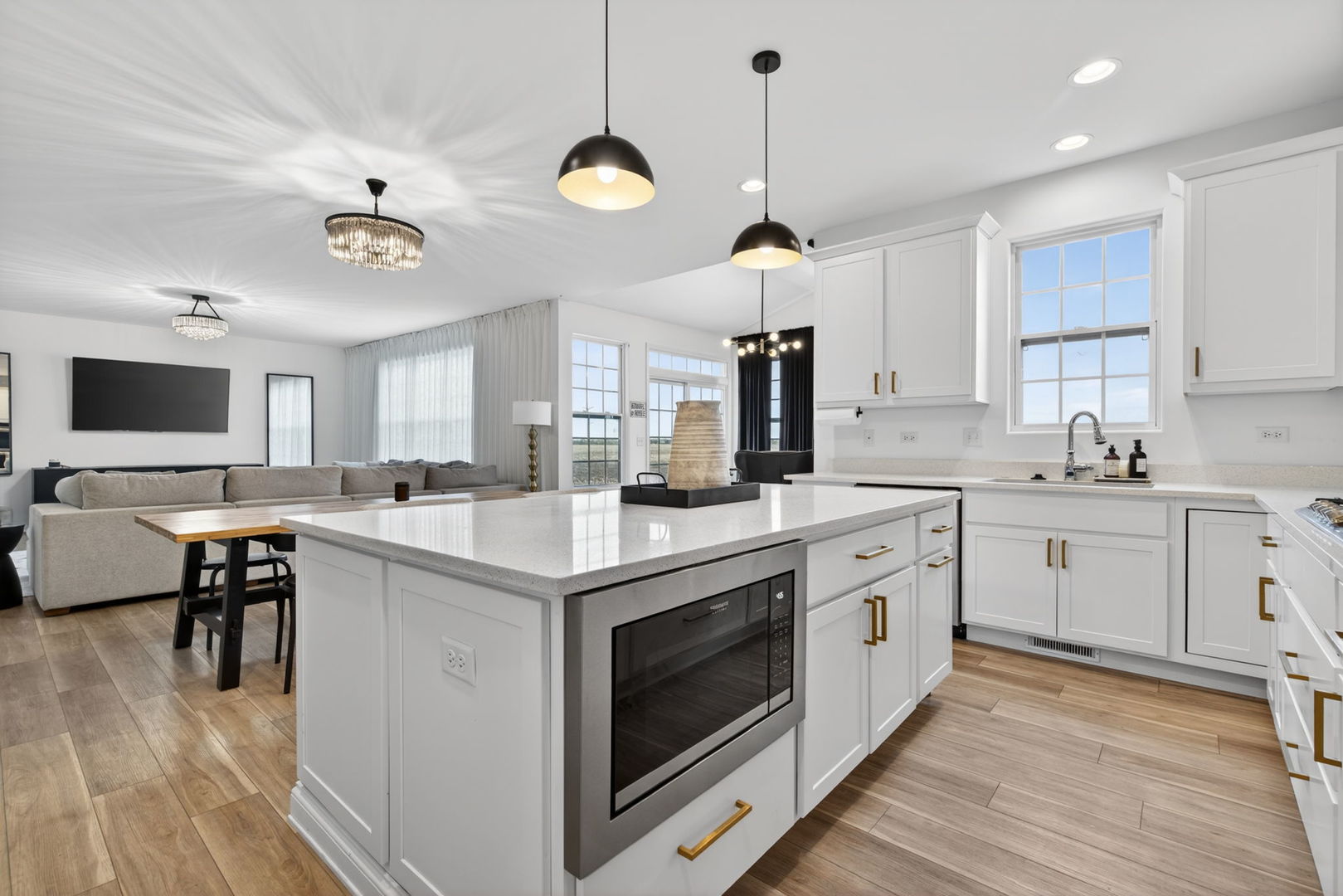 1624 Moran Drive, Shorewood, IL 60404