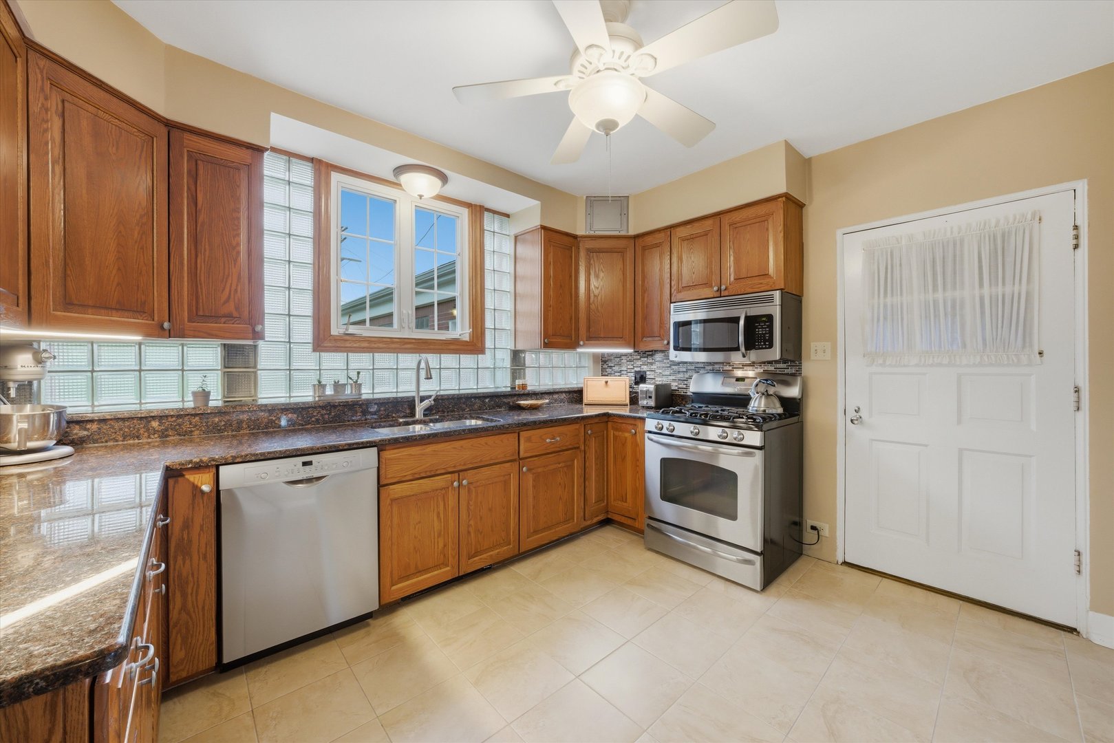 213 Country Club Road, Chicago Heights, IL 60411