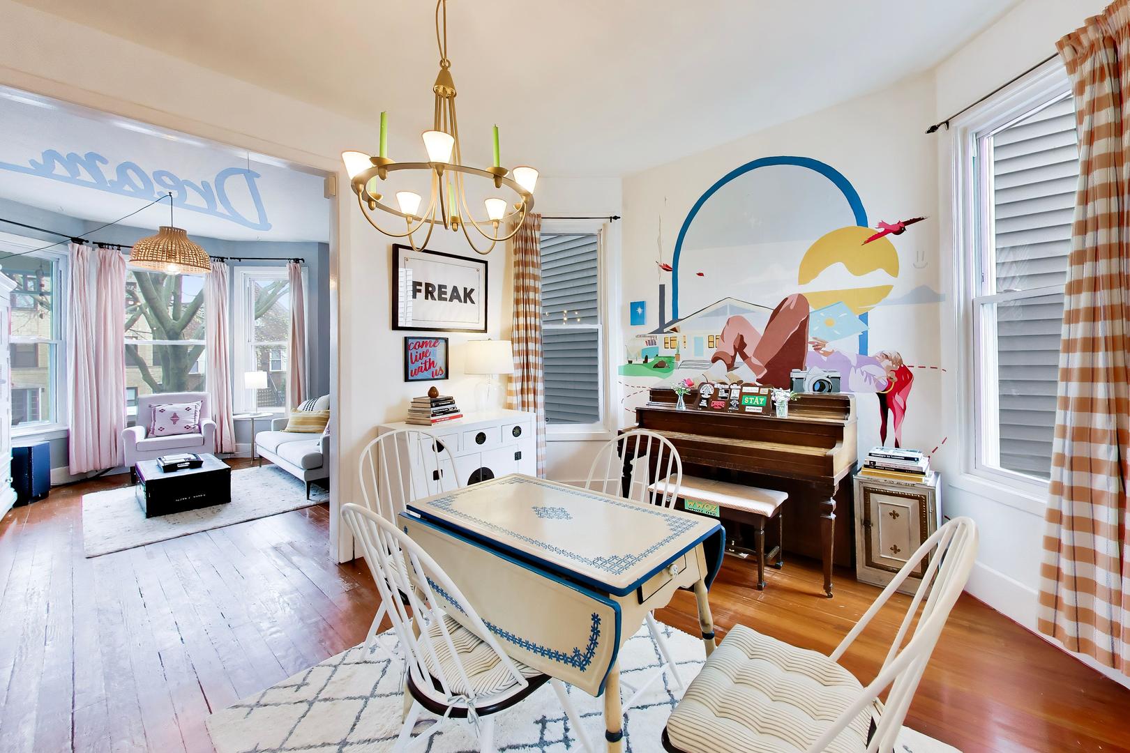 3735 W Palmer Street, Chicago, IL 60647