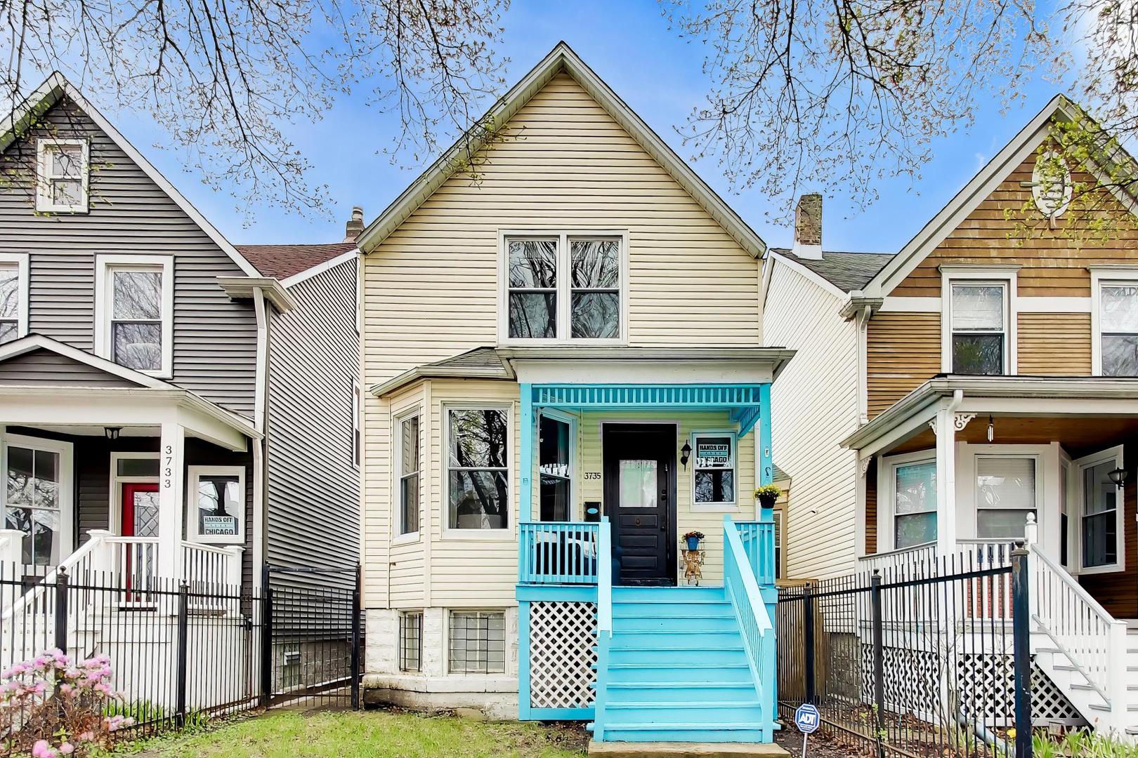 3735 W Palmer Street, Chicago, IL 60647