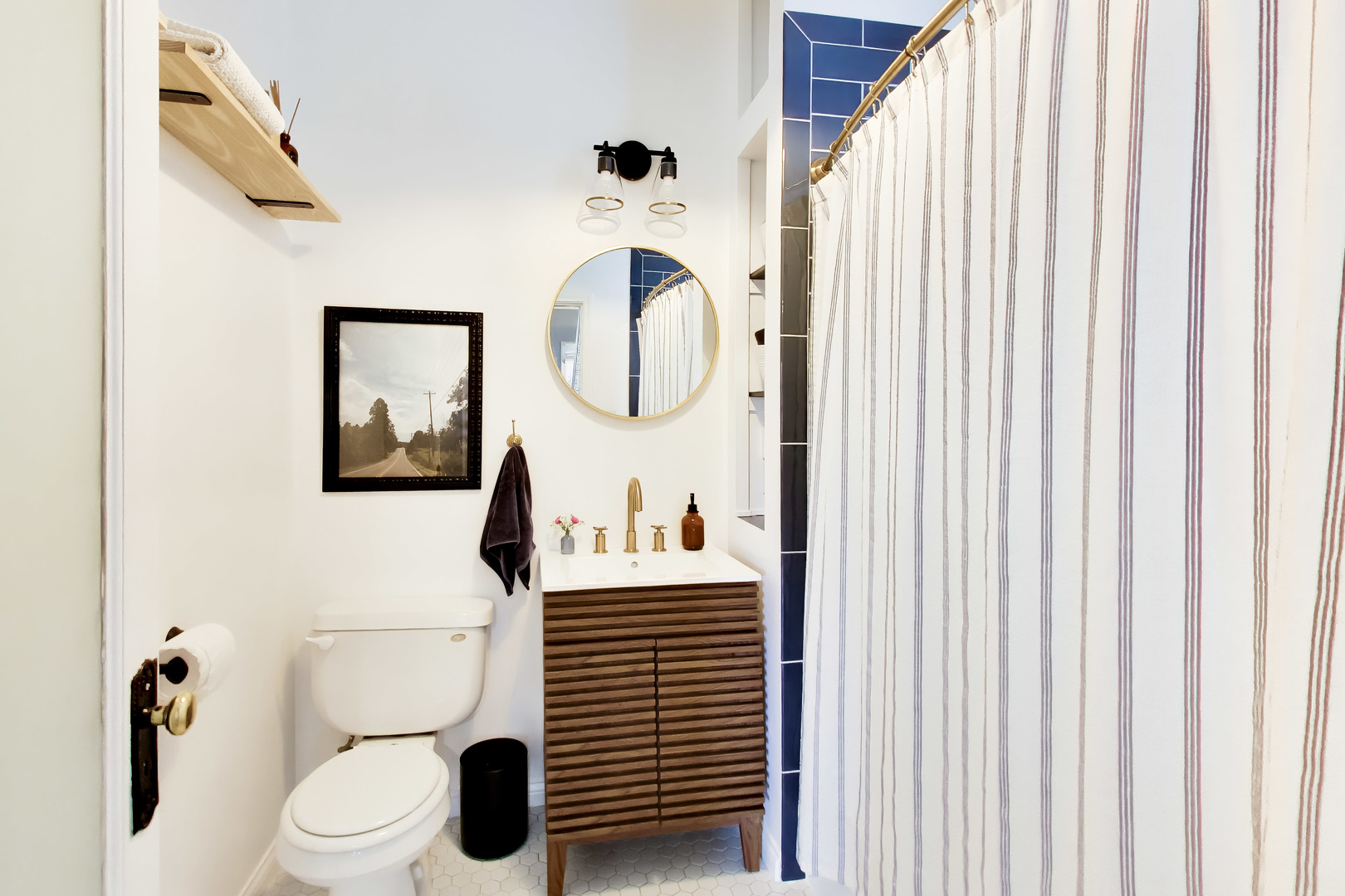 3735 W Palmer Street, Chicago, IL 60647