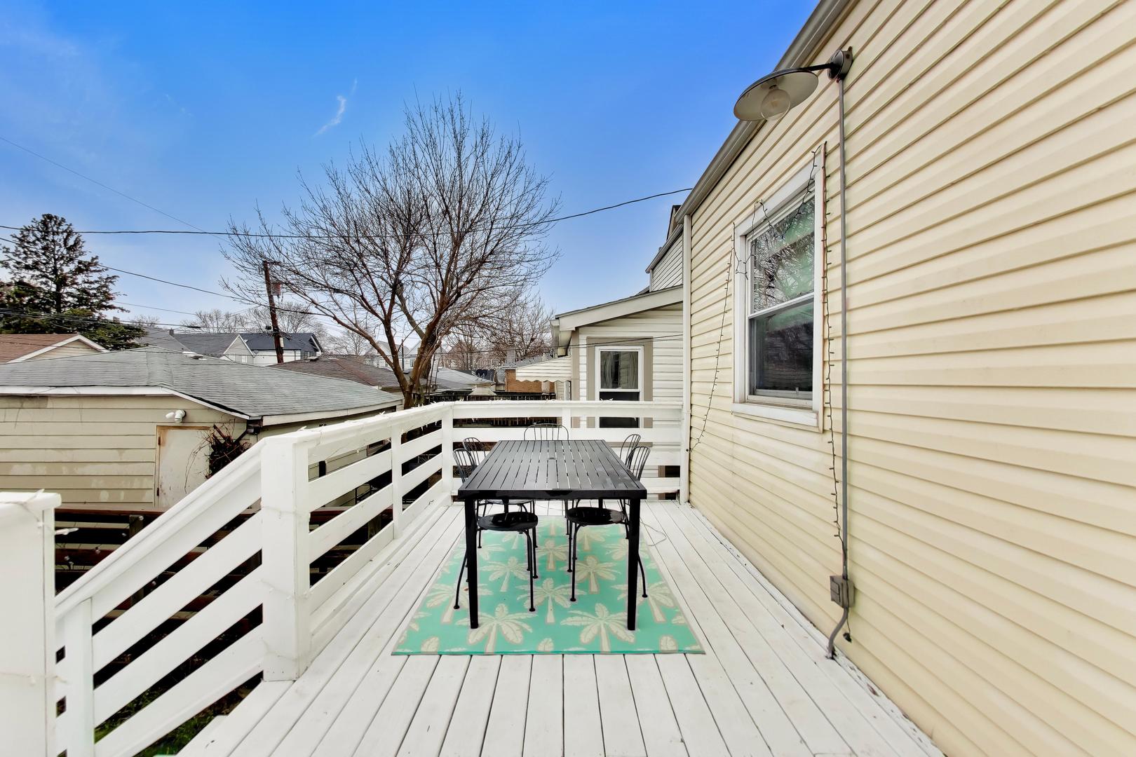 3735 W Palmer Street, Chicago, IL 60647