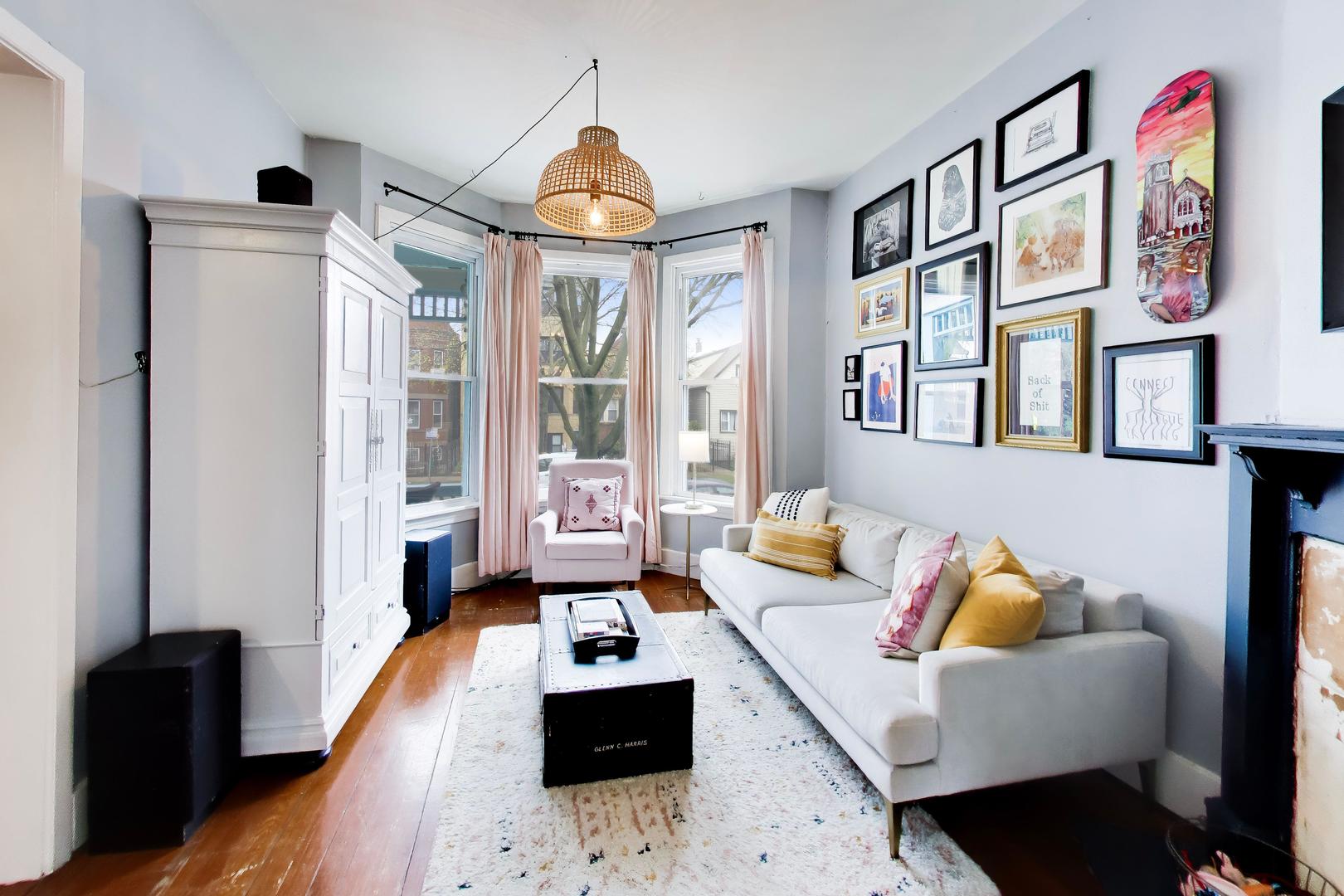 3735 W Palmer Street, Chicago, IL 60647