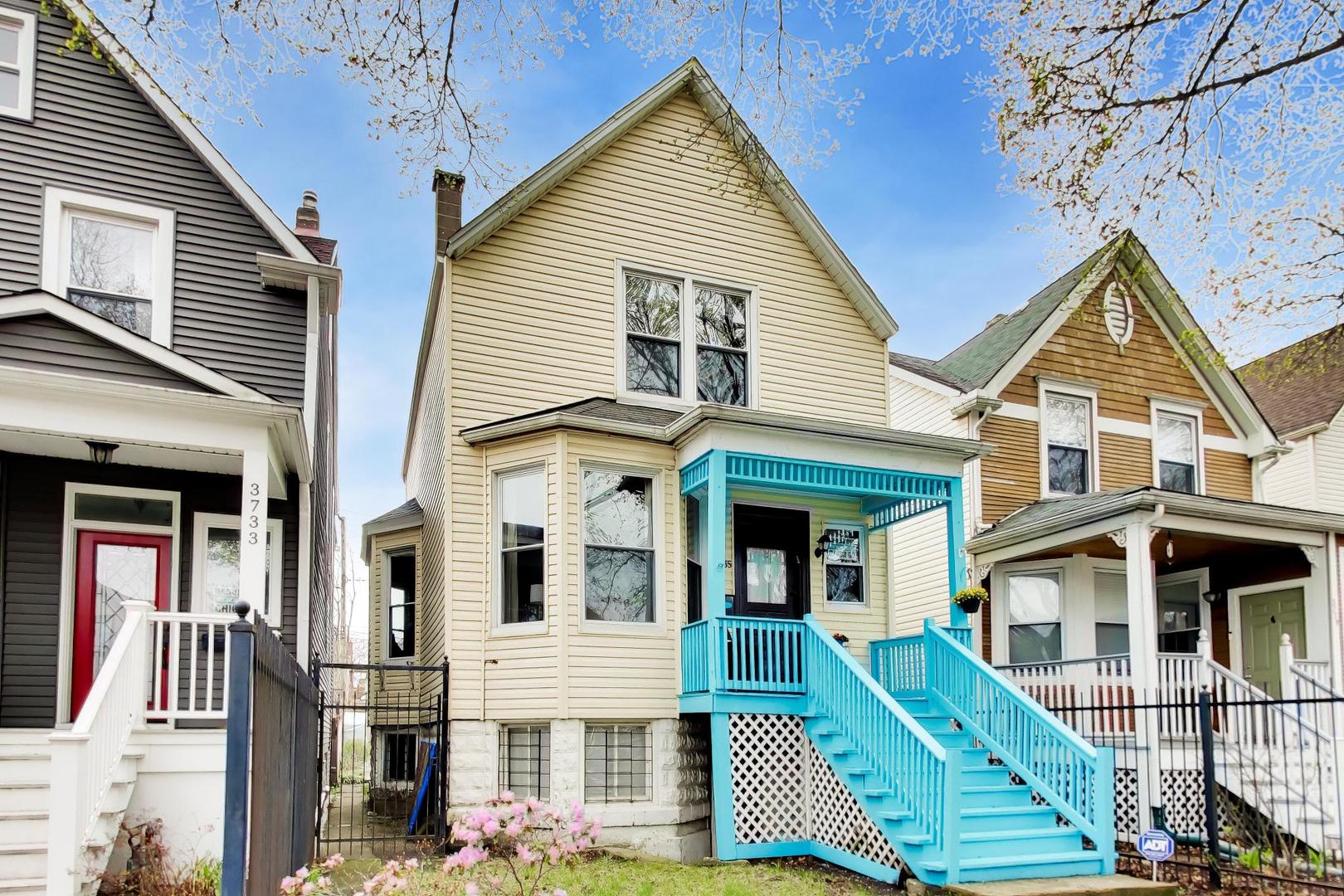 3735 W Palmer Street, Chicago, IL 60647