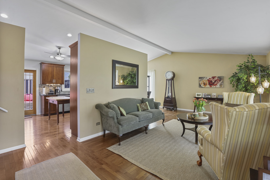 17028 Redwood Court, Orland Hills, IL 60487