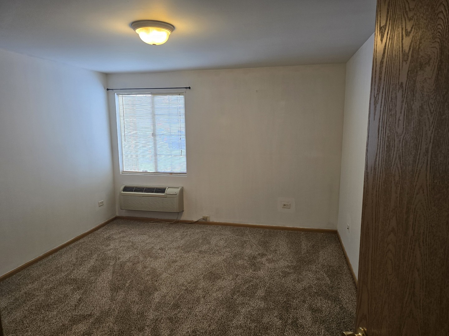 1626 MCCLURE Road #-, Aurora, IL 60505