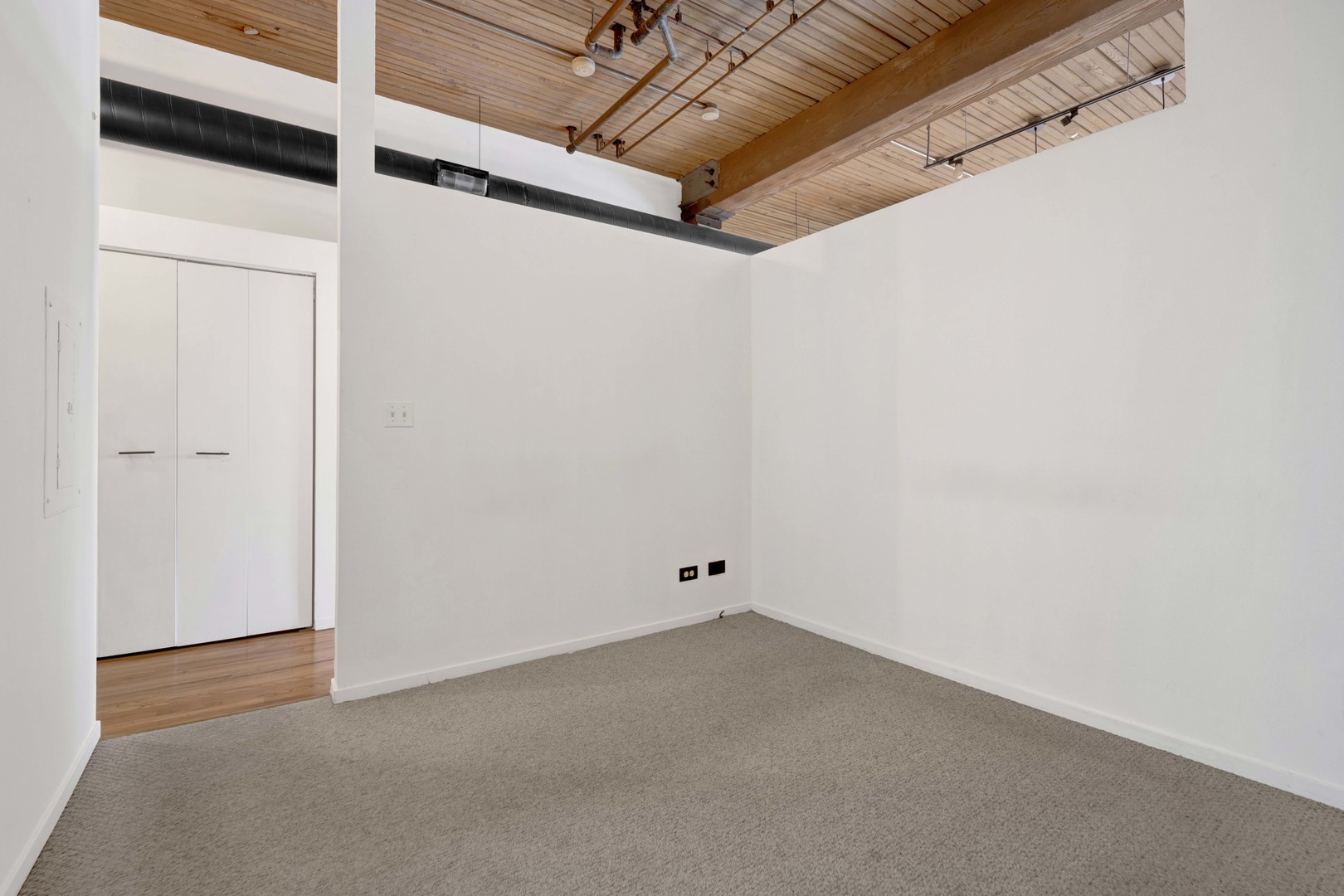 2333 W Saint Paul Avenue #227, Chicago, IL 60647