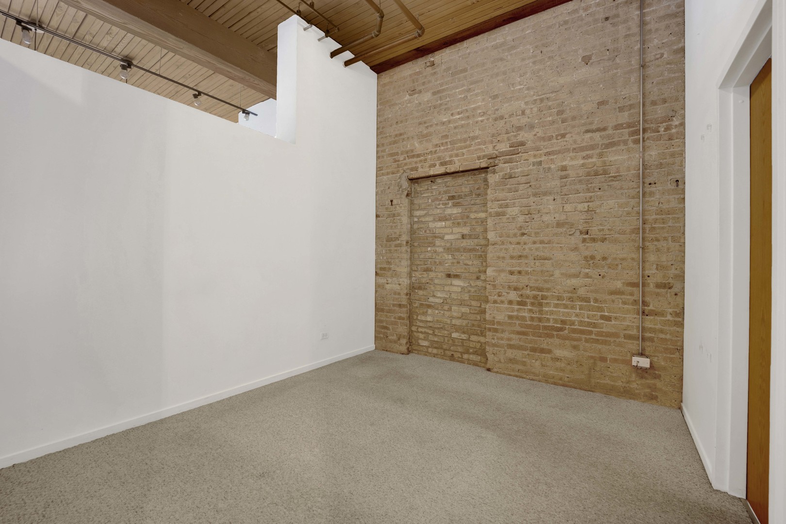 2333 W Saint Paul Avenue #227, Chicago, IL 60647