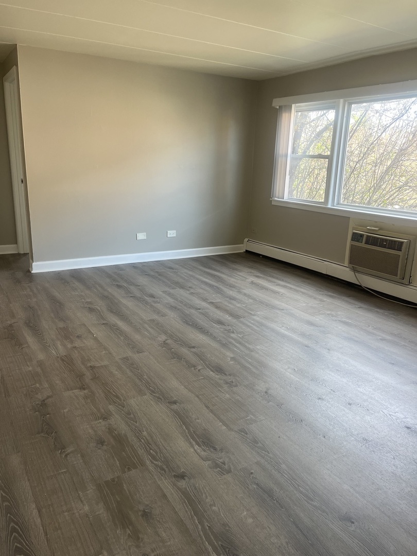 10917 LLOYD Drive #7, Worth, IL 60482