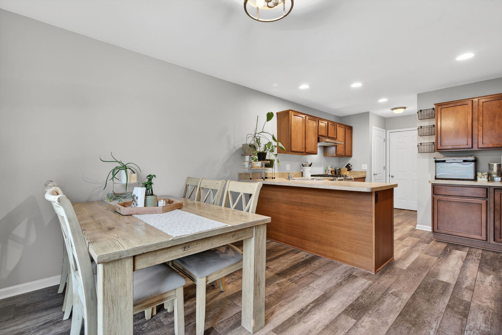 2031 Locust Road, Morris, IL 60450