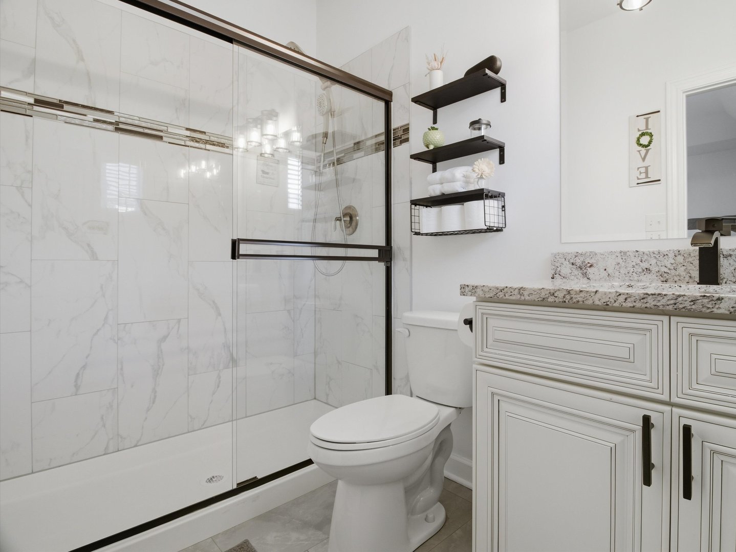 8566 S 83rd Avenue, Hickory Hills, IL 60457