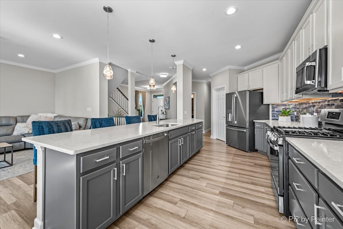 23155 N Pinehurst Drive, Kildeer, IL 60047