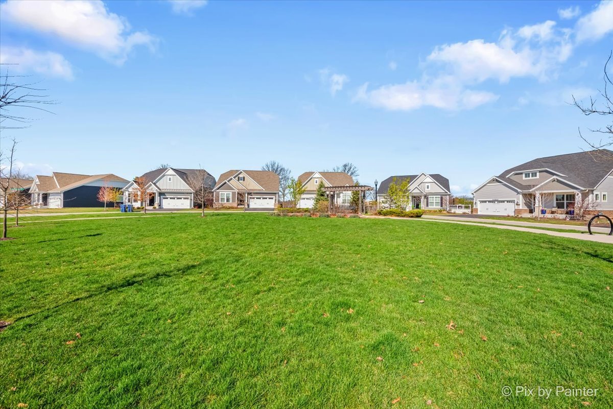 23155 N Pinehurst Drive, Kildeer, IL 60047