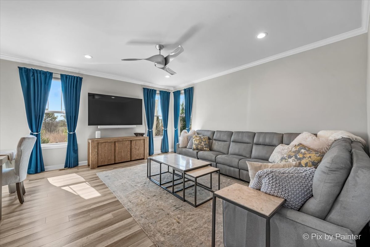 23155 N Pinehurst Drive, Kildeer, IL 60047