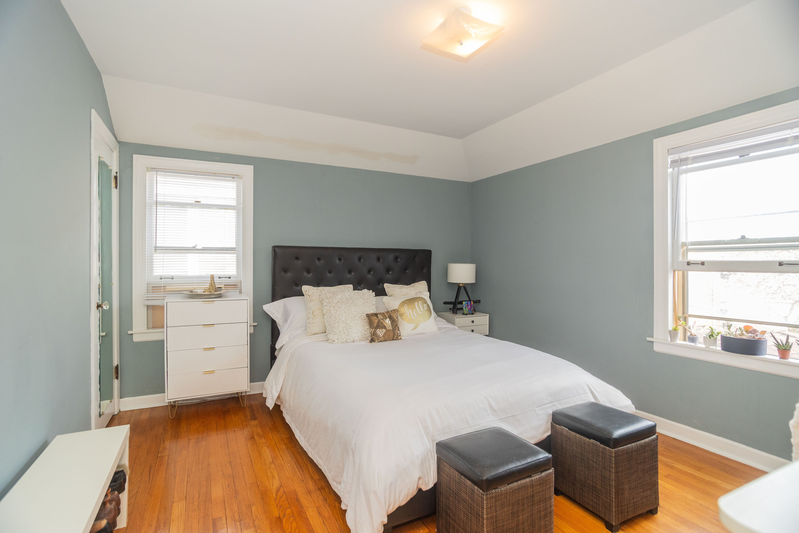 1747 N Sayre Avenue, Chicago, IL 60707