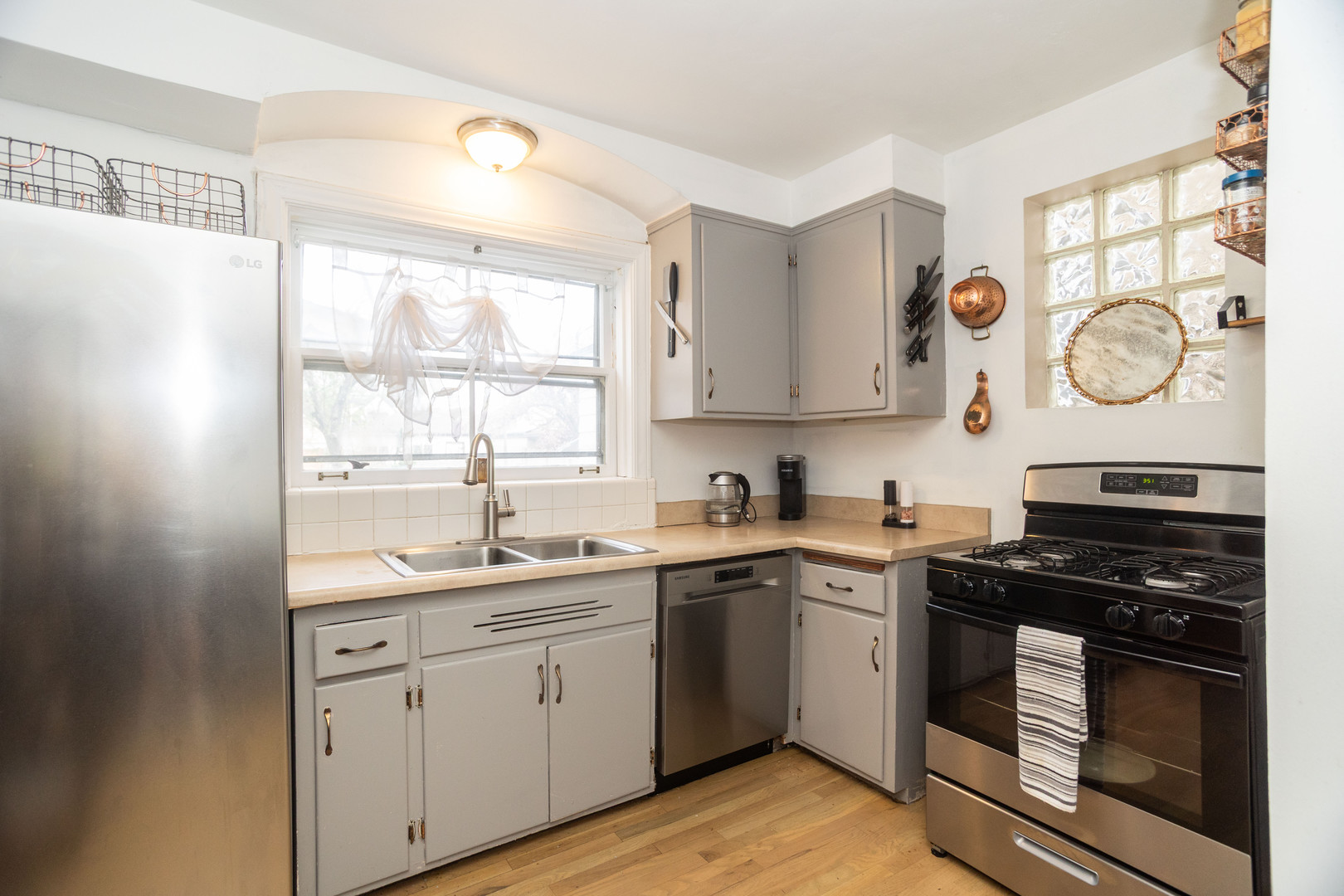 1747 N Sayre Avenue, Chicago, IL 60707