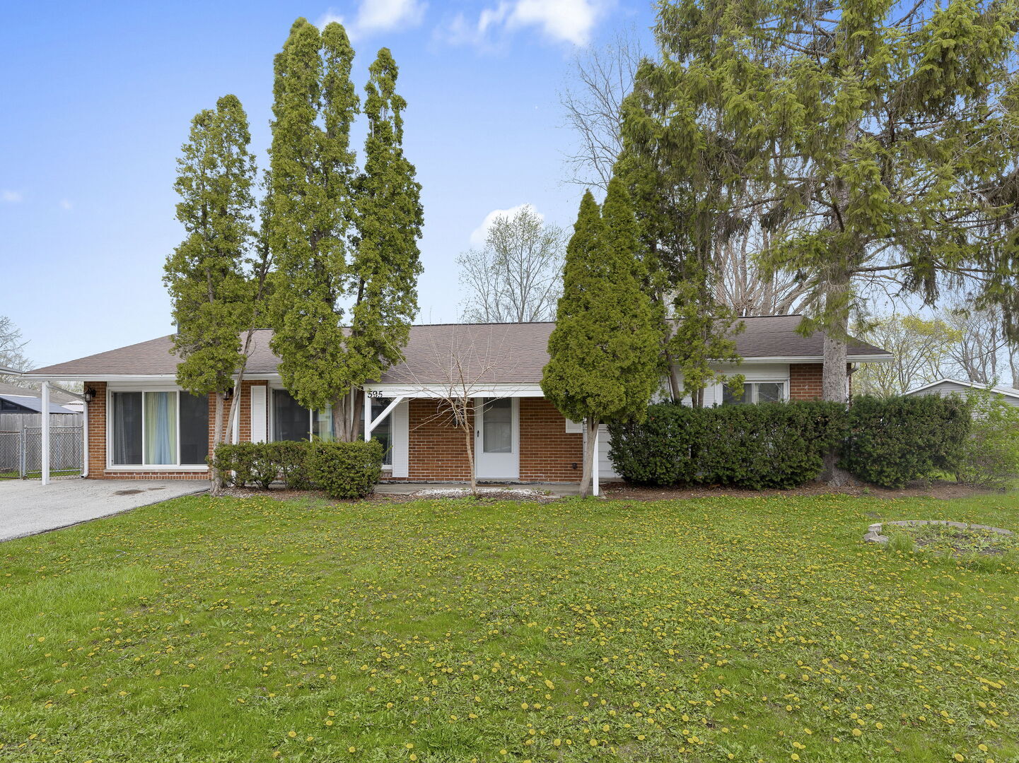 595 Aberdeen Street, Hoffman Estates, IL 60169