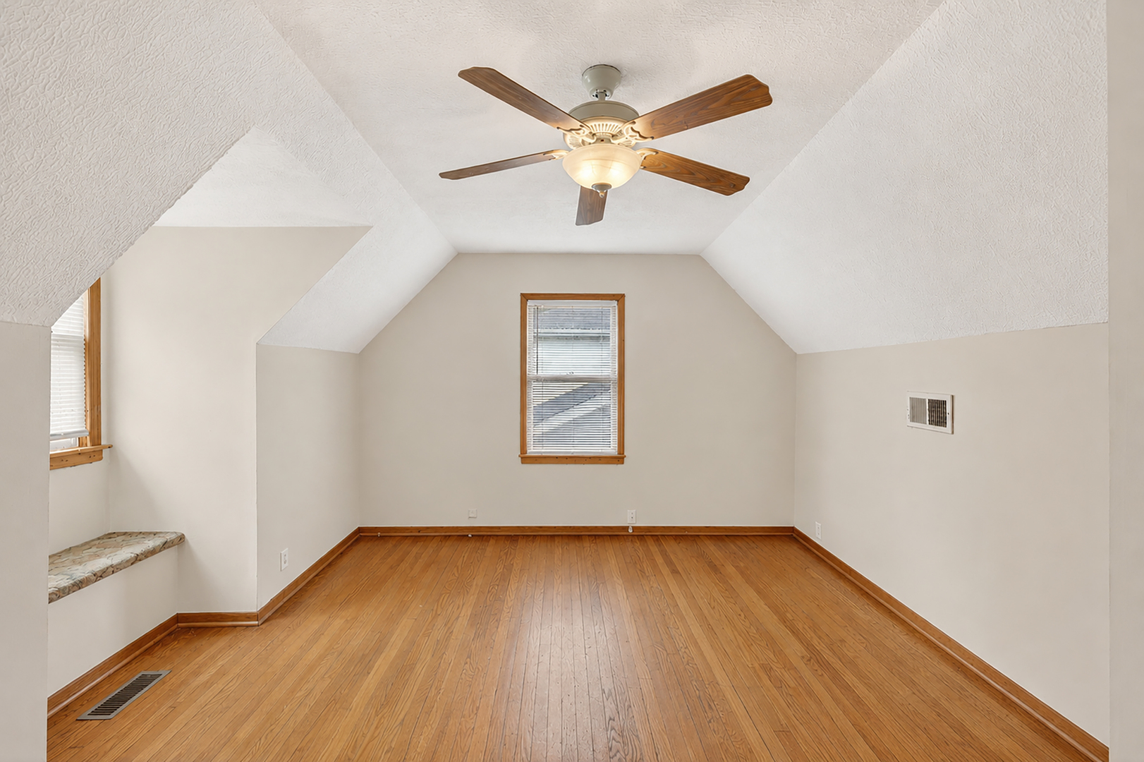 15613 S Homan Avenue, Markham, IL 60428