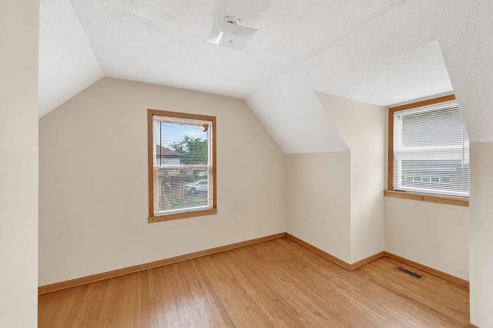 15613 S Homan Avenue, Markham, IL 60428
