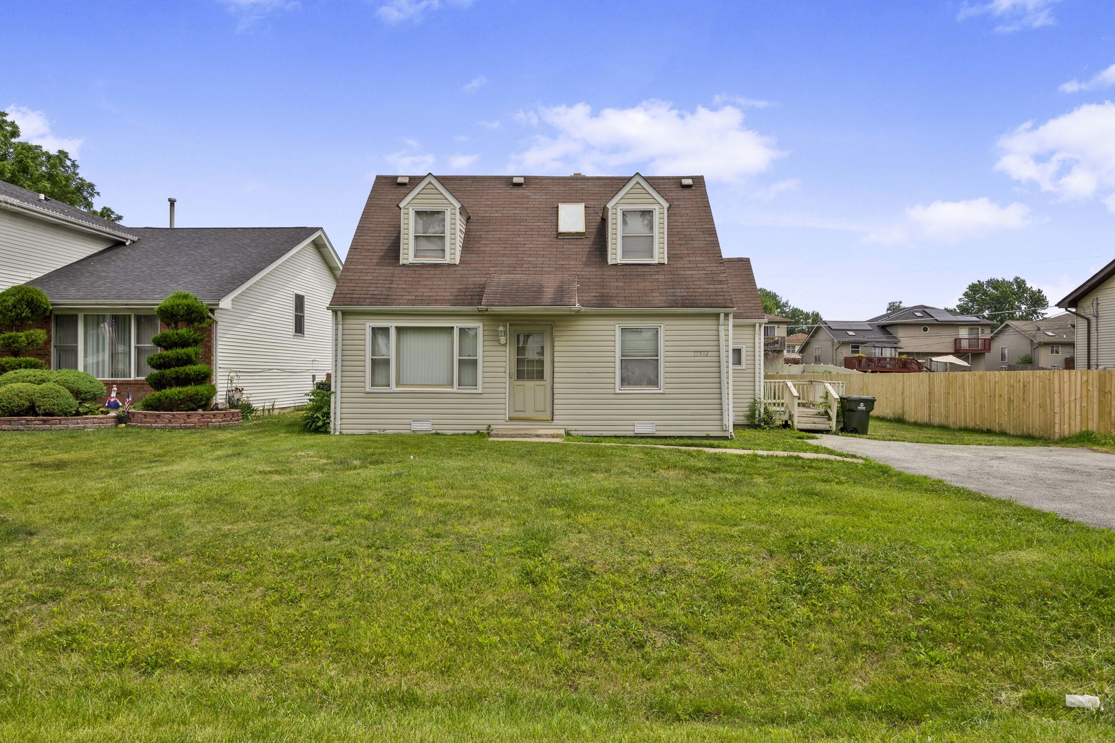 15613 S Homan Avenue, Markham, IL 60428