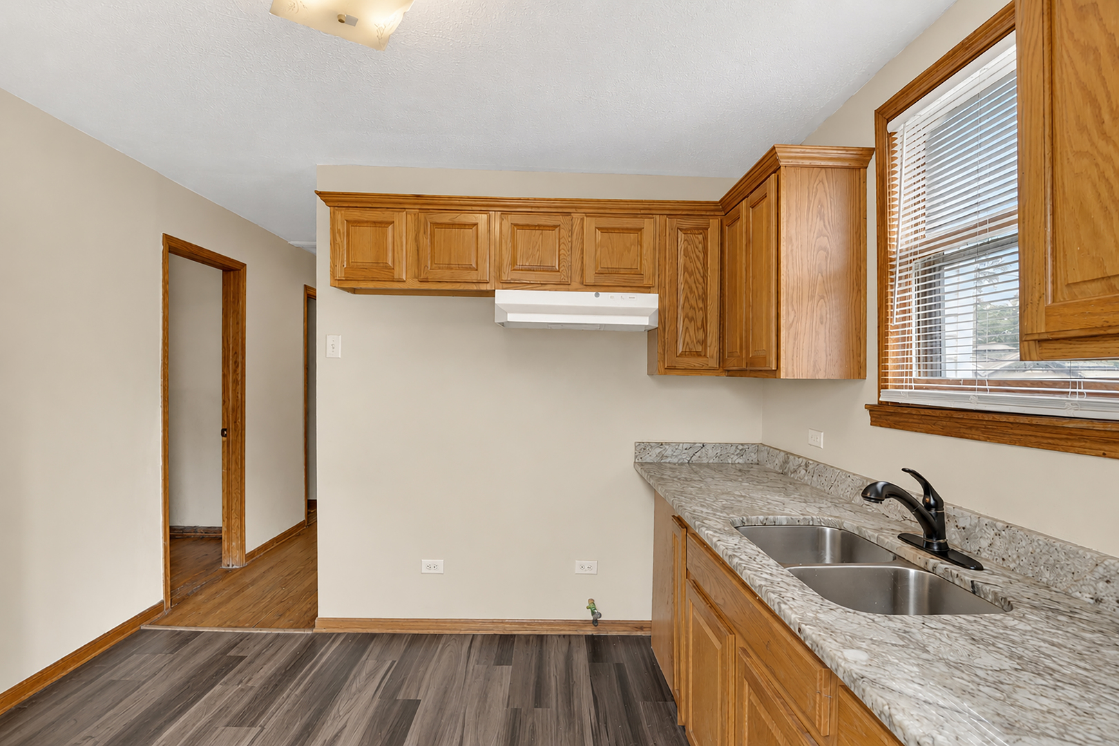 15613 S Homan Avenue, Markham, IL 60428