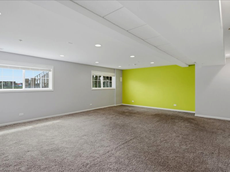 2810 Henley Lane, Naperville, IL 60540