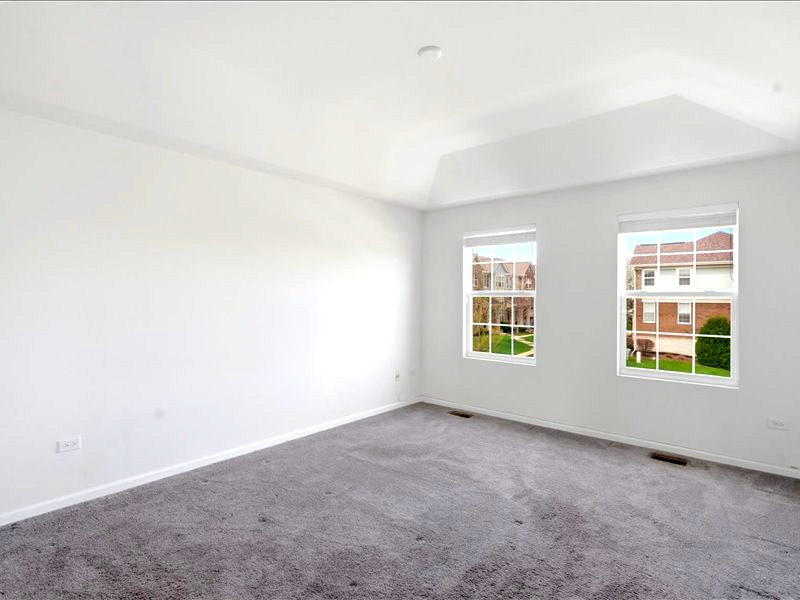 2810 Henley Lane, Naperville, IL 60540