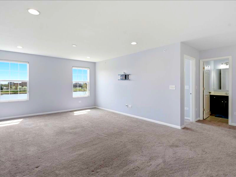 2810 Henley Lane, Naperville, IL 60540