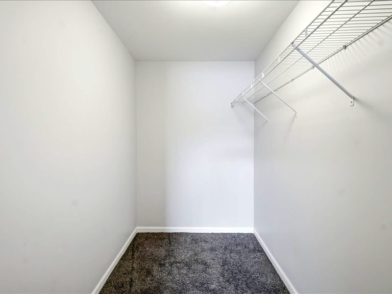 2810 Henley Lane, Naperville, IL 60540