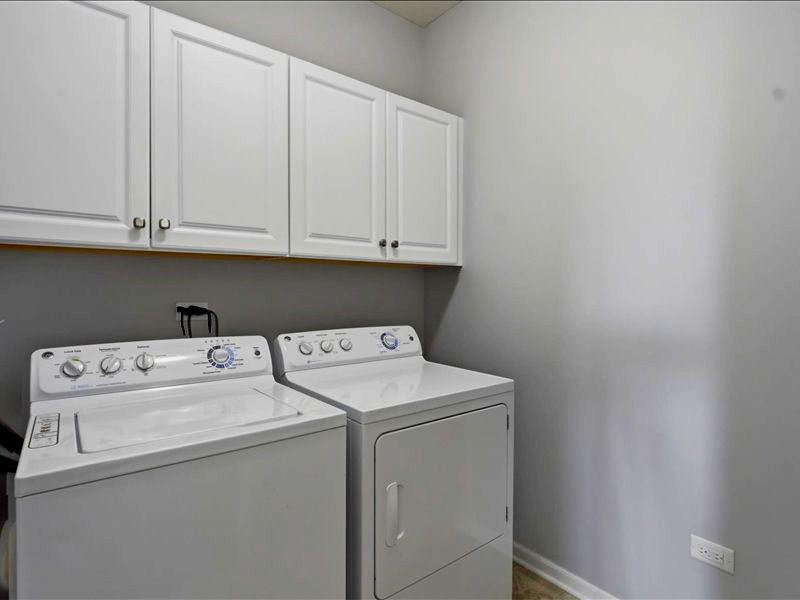 2810 Henley Lane, Naperville, IL 60540