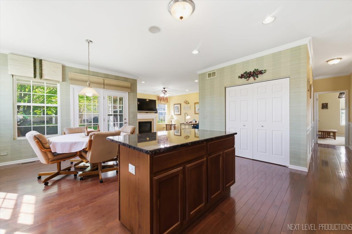 4471 E Millbrook Circle, Yorkville, IL 60560