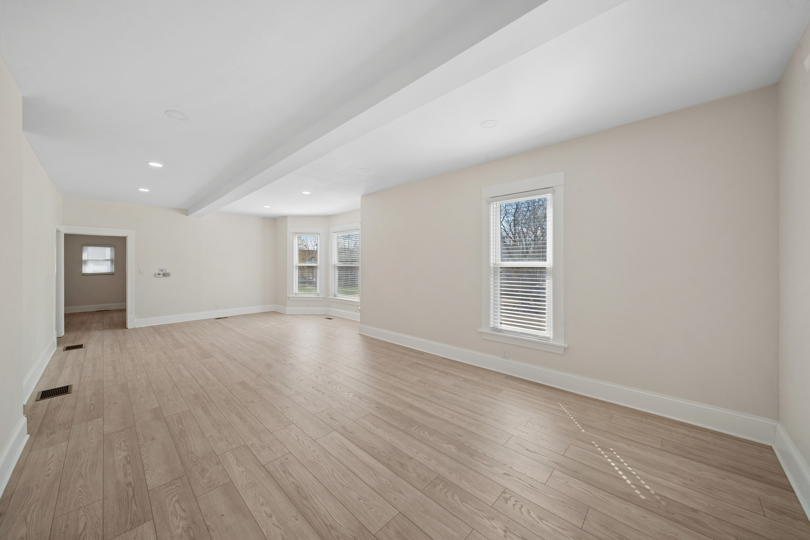 323 S Hale Street, Wheaton, IL 60187