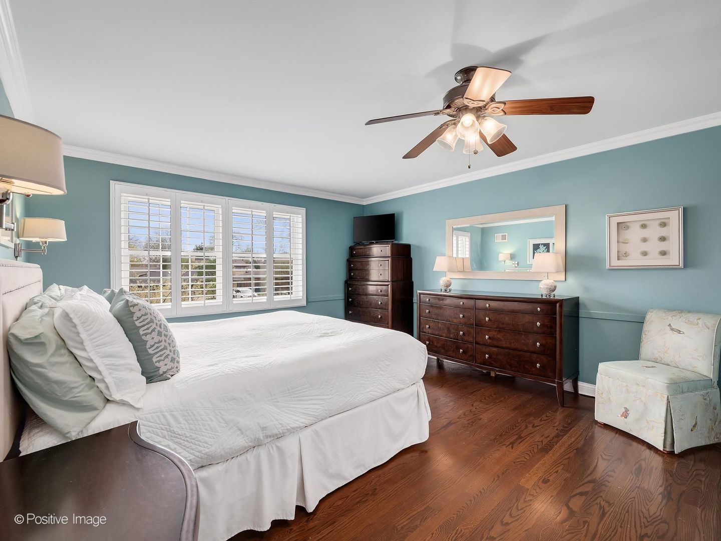 8 Larkspur Lane, Clarendon Hills, IL 60514