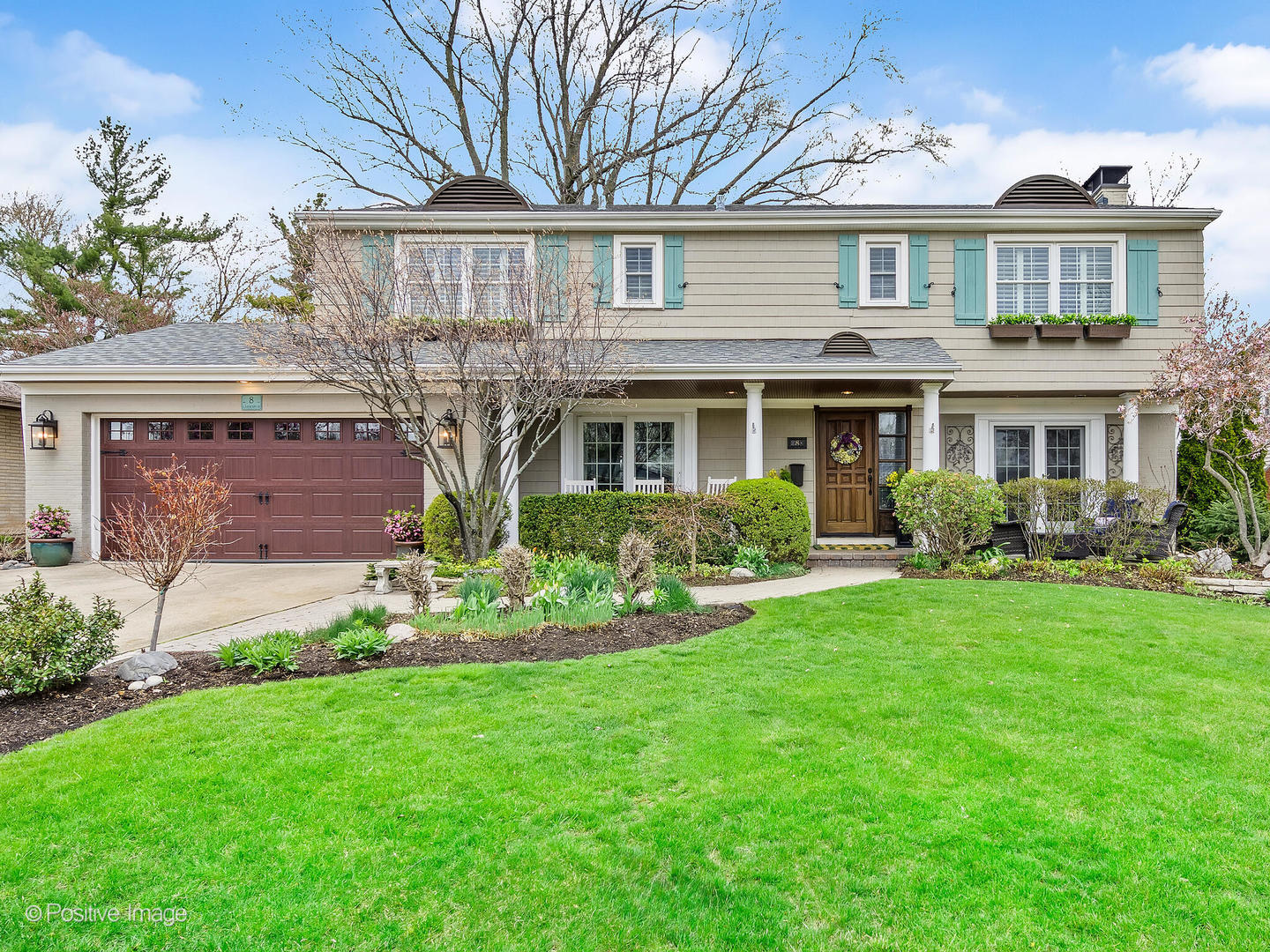 8 Larkspur Lane, Clarendon Hills, IL 60514