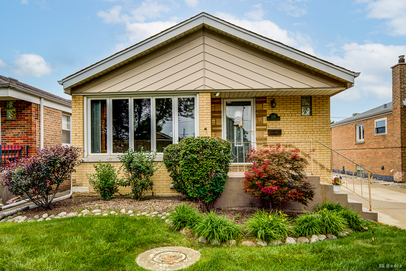 5114 S Oak Park Avenue, Chicago, IL 60638