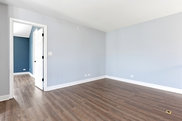 200 Tanglewood Drive, Glen Ellyn, IL 60137