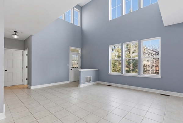 200 Tanglewood Drive, Glen Ellyn, IL 60137